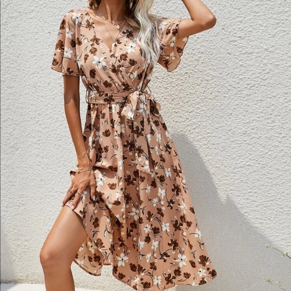 Boho floral flutter sleeve belted A line dress - Picture 15 of 16